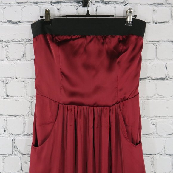 NWT - Women's Flowing Strapless Dress with Pockets - Deep Red - Picture 2 of 2